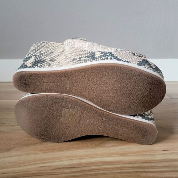 DV Dolce Vita Shan Platform Slingback Peep Toe Leather Sneaker Mule in Snake - Picture 9 of 10